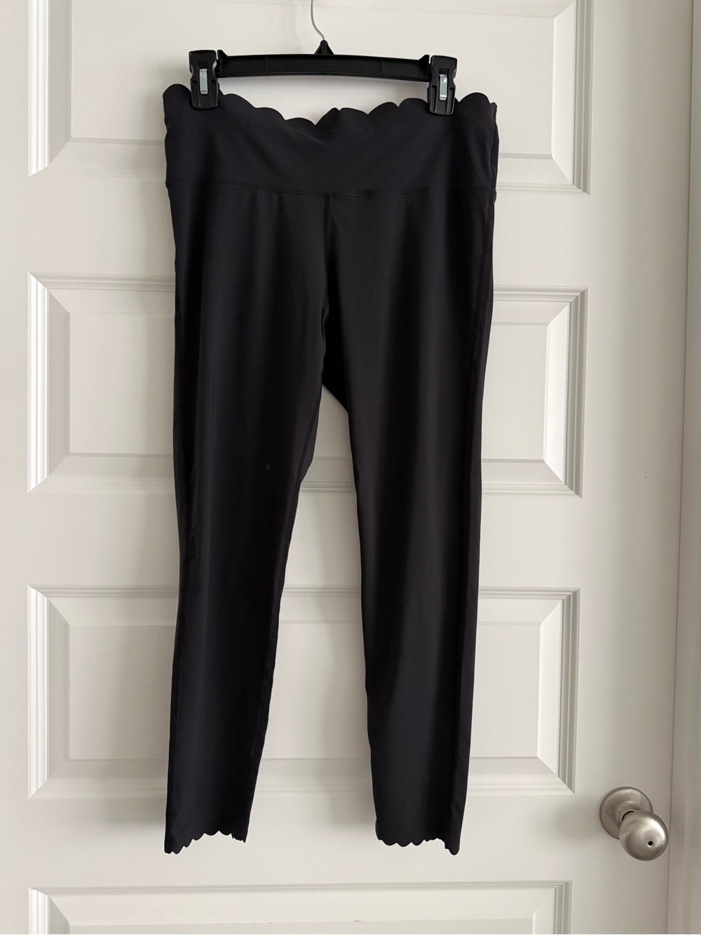 JoyLab Black Scalloped High-Waist Leggings